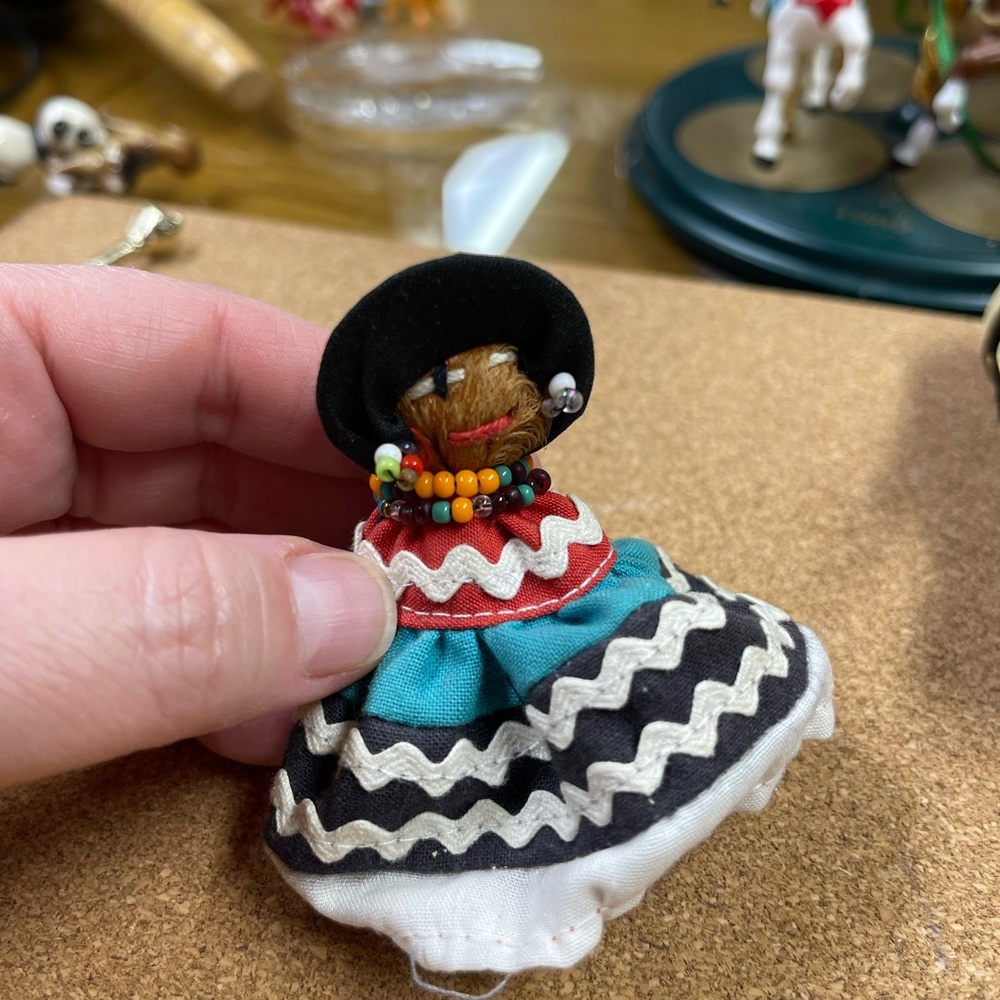 Vintage Seminole Indian Doll Handmade Palmetto Husk Beaded Braids Colorful